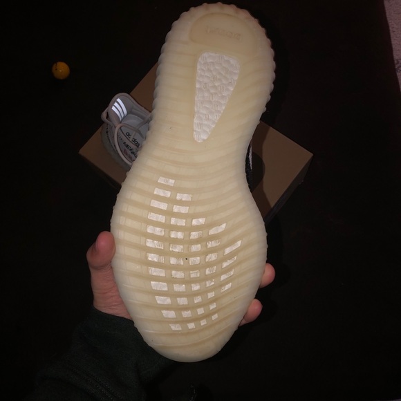 Yeezy 350 v2 zebra size 11 - Picture 7 of 9